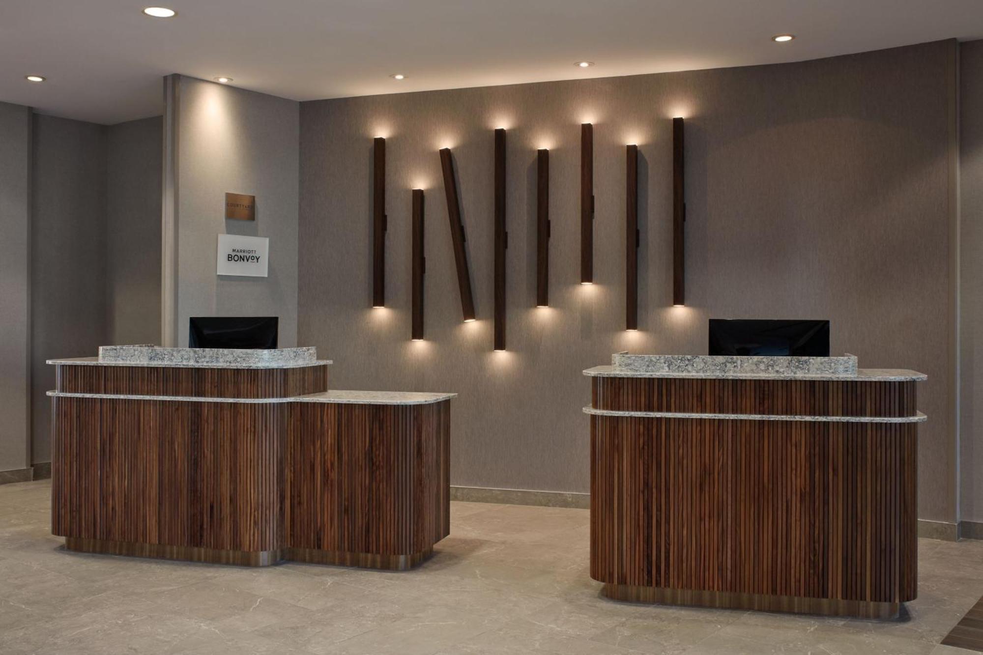 Courtyard By Marriott Mississauga-Airport Corporate Centre West Hotel Ngoại thất bức ảnh