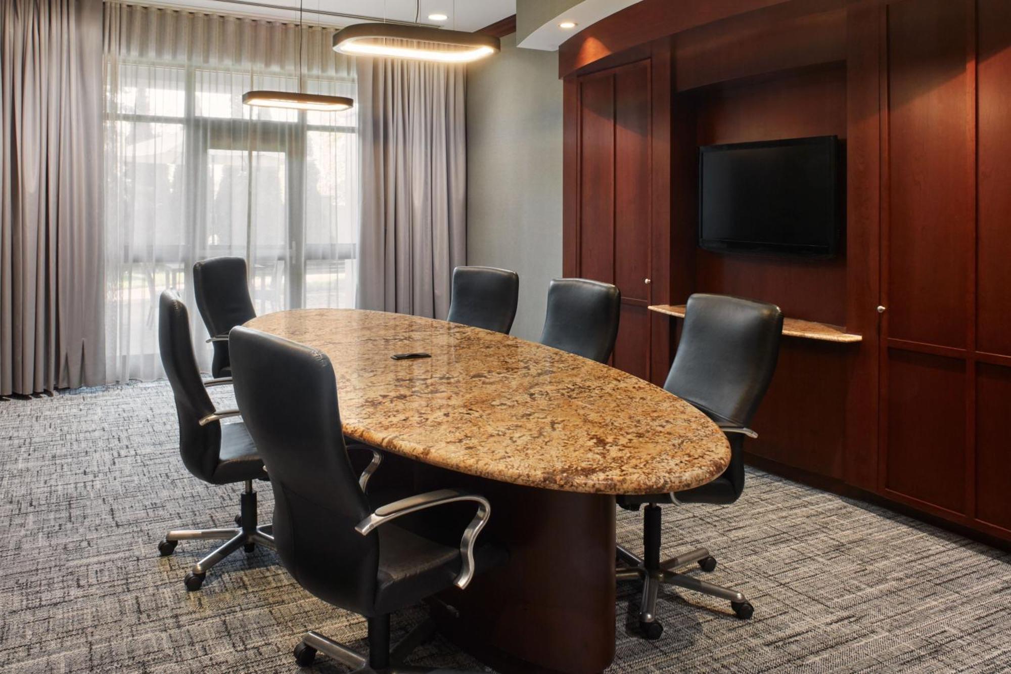 Courtyard By Marriott Mississauga-Airport Corporate Centre West Hotel Ngoại thất bức ảnh