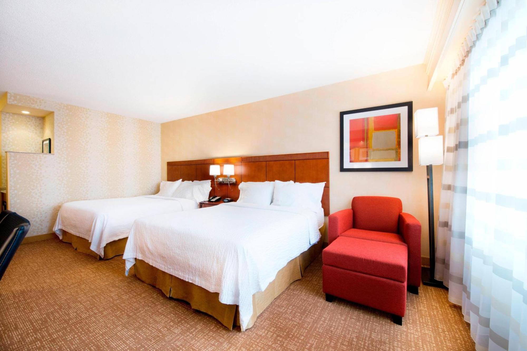 Courtyard By Marriott Mississauga-Airport Corporate Centre West Hotel Ngoại thất bức ảnh